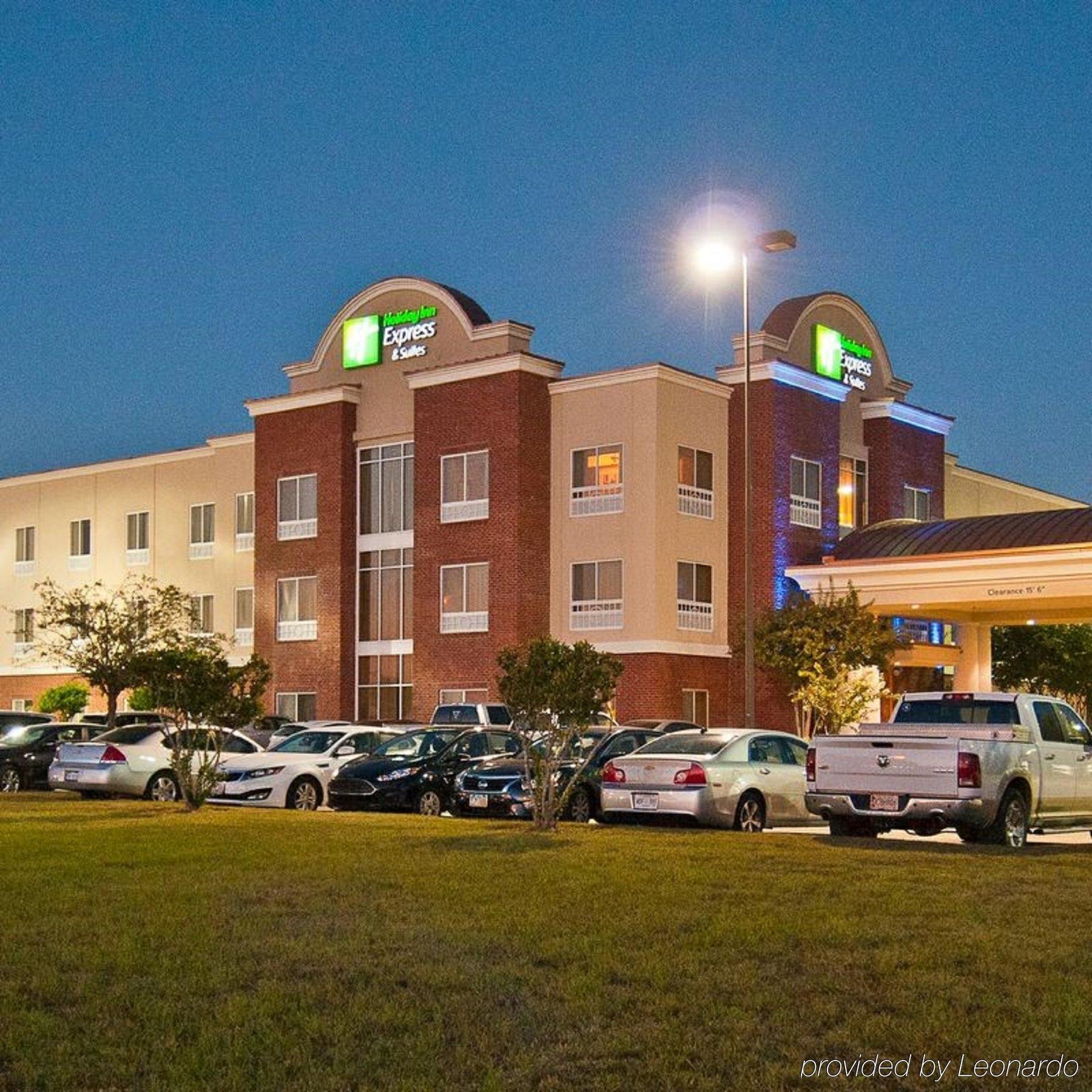 Holiday Inn Express Hotel & Suites Canton By Ihg Bagian luar foto