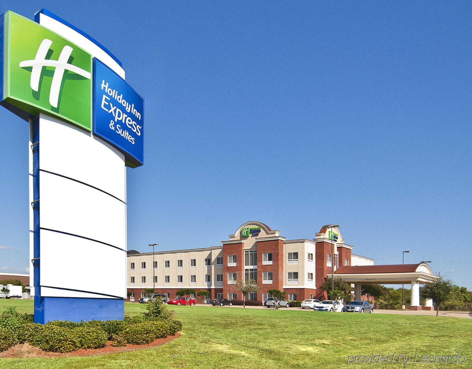 Holiday Inn Express Hotel & Suites Canton By Ihg Bagian luar foto